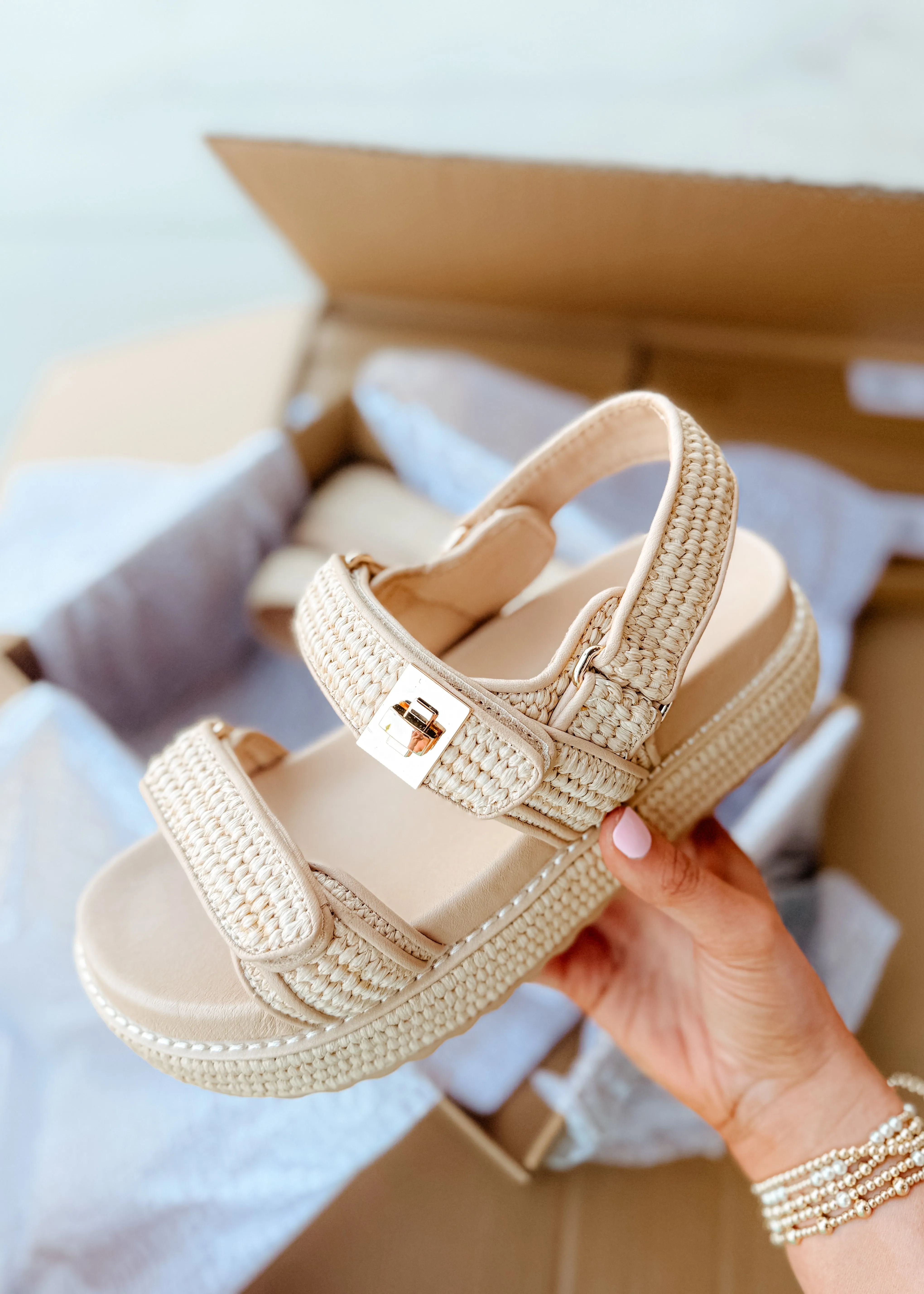 Big Mona Sandal