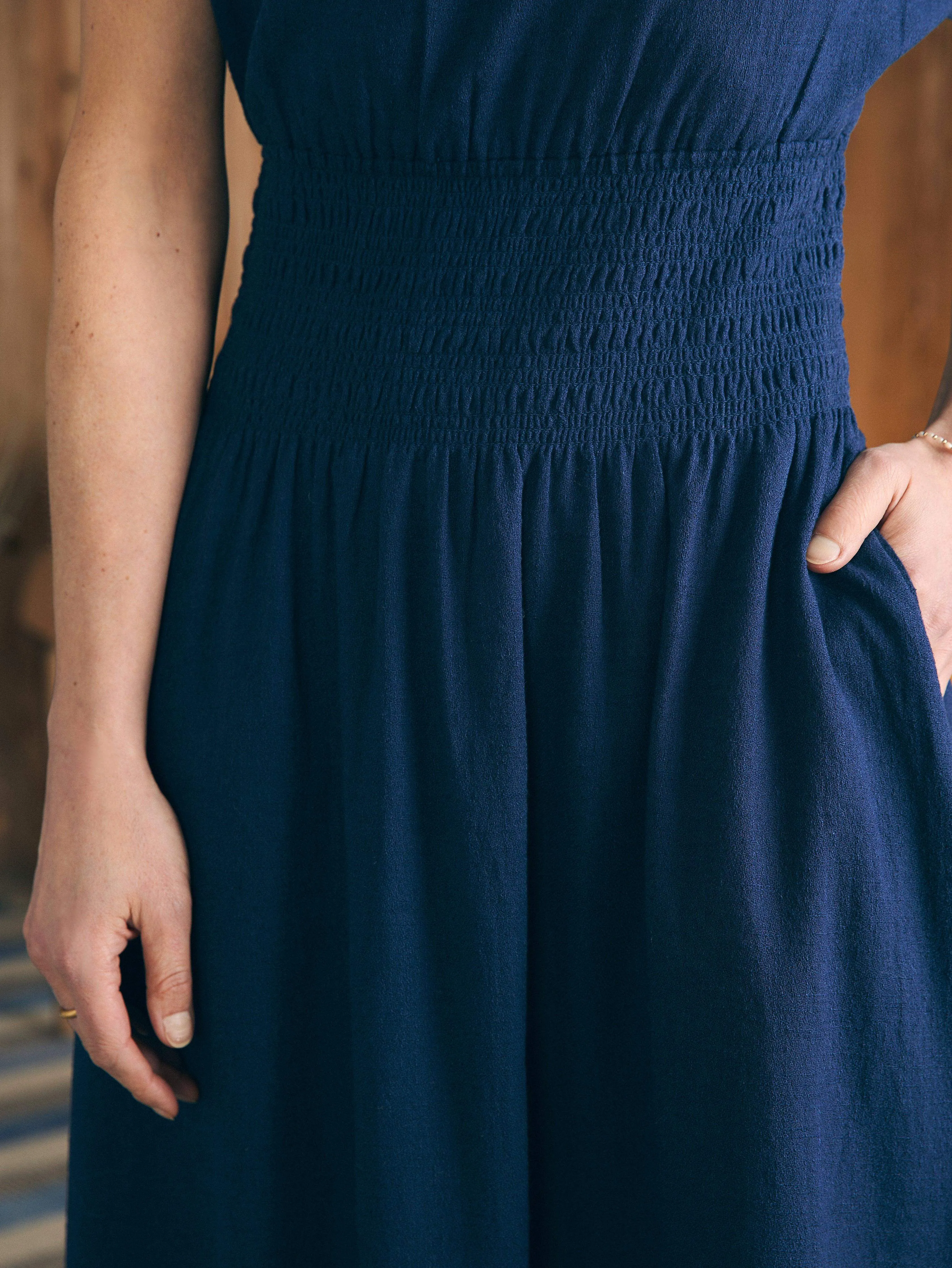 Coast To Coast Midi Dress - Navy