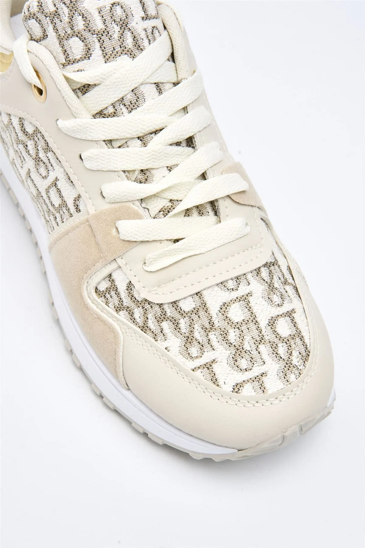 Mi Amor D-Logo Lace Up Trainer in Beige