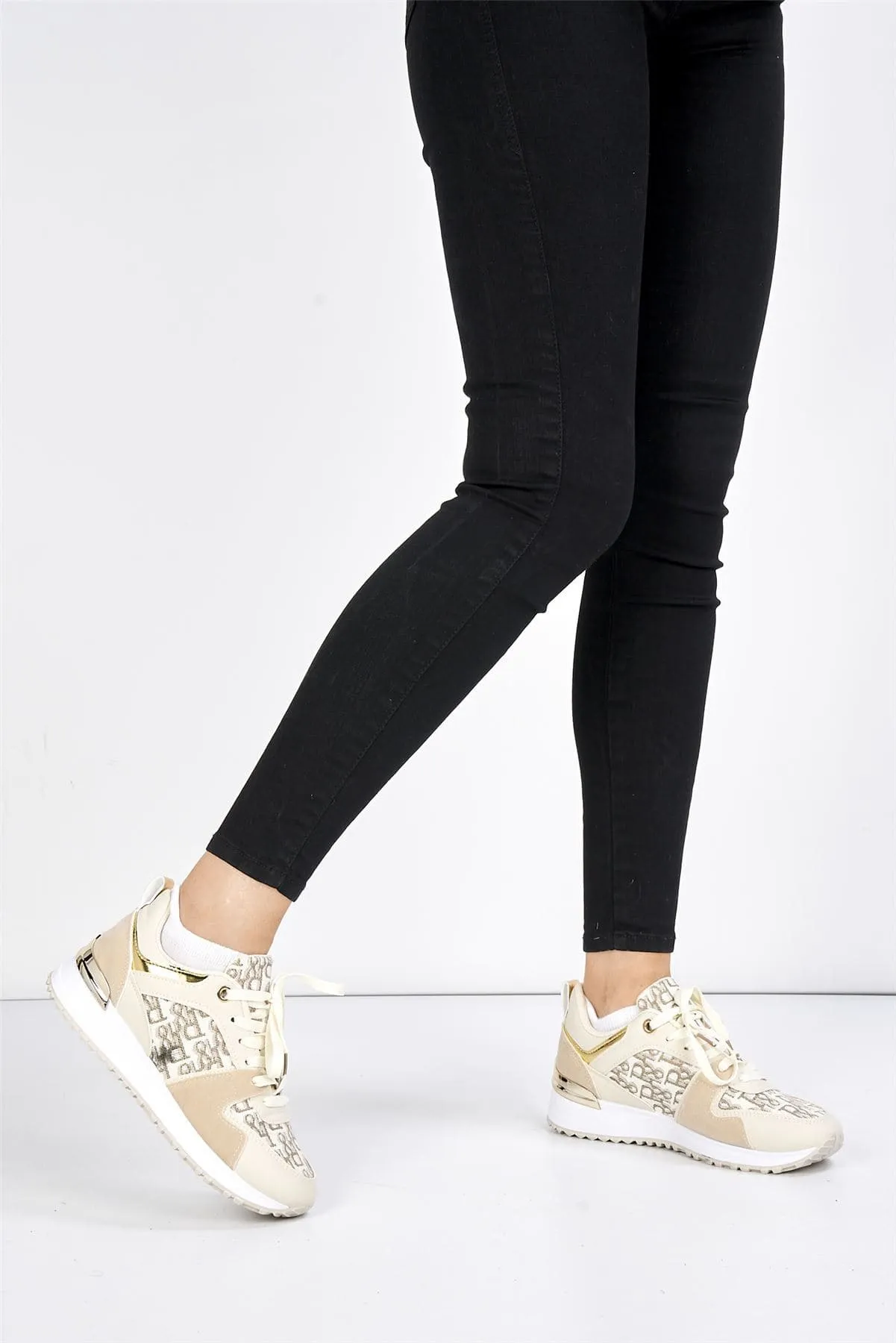 Mi Amor D-Logo Lace Up Trainer in Beige
