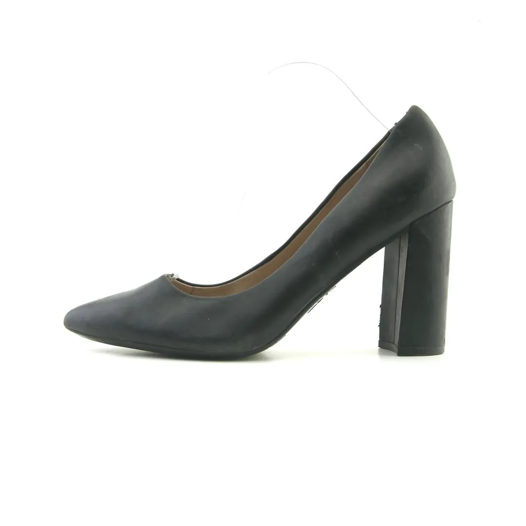 NINE WEST ASTORIA