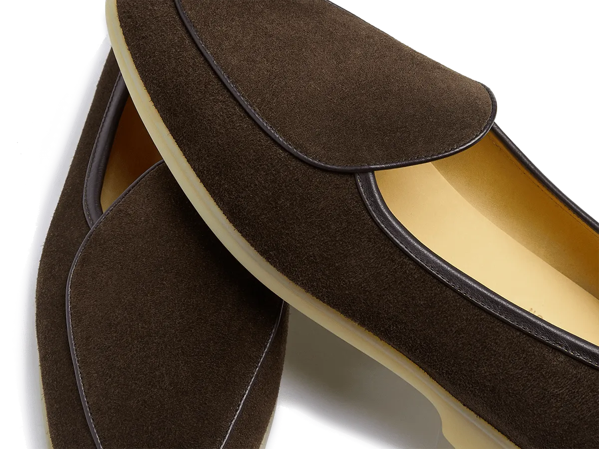 Stride Loafers in Dark Brown Glove Suede Natural Sole