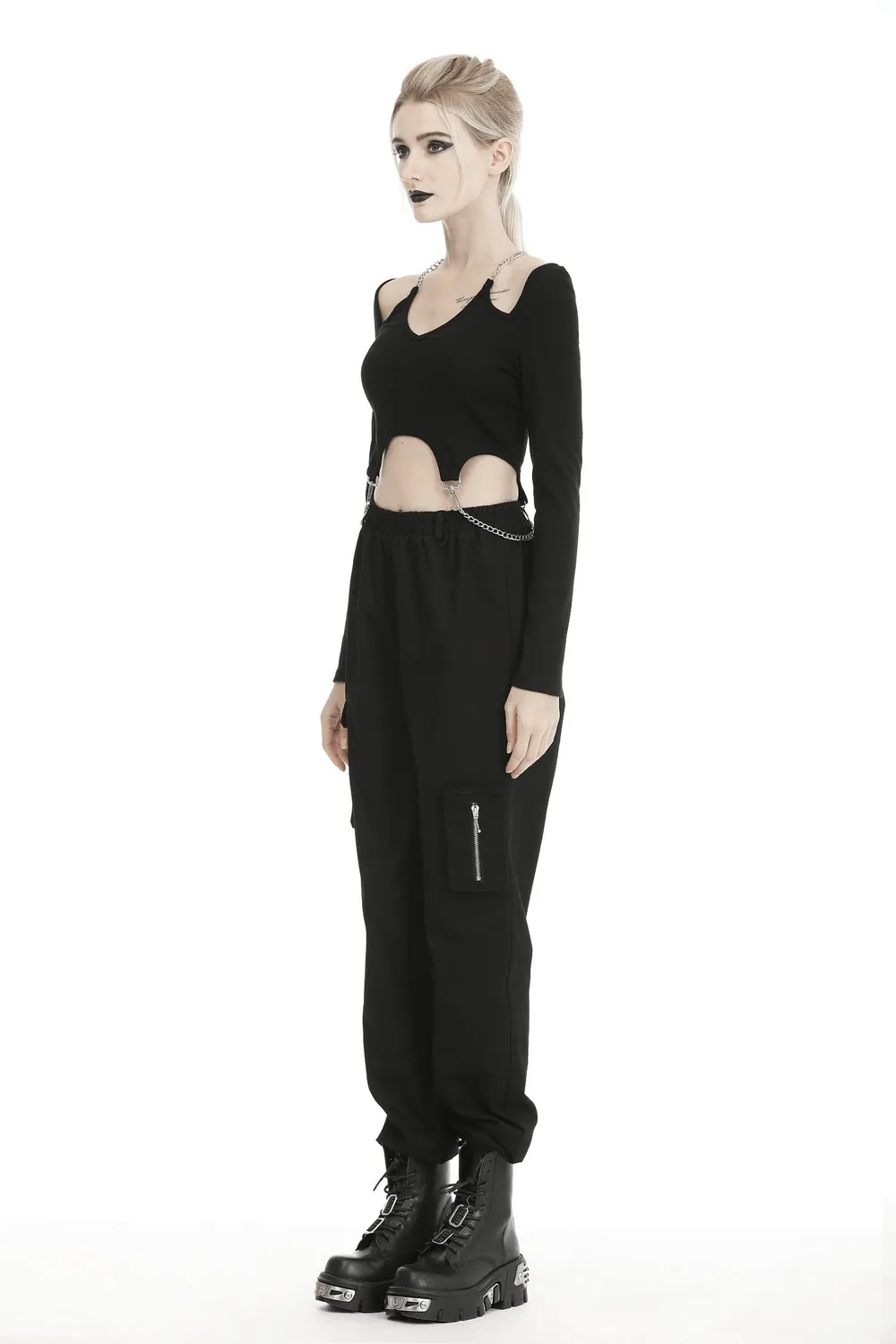 Urban-Style Black Cargo Pants with Spacious Pockets