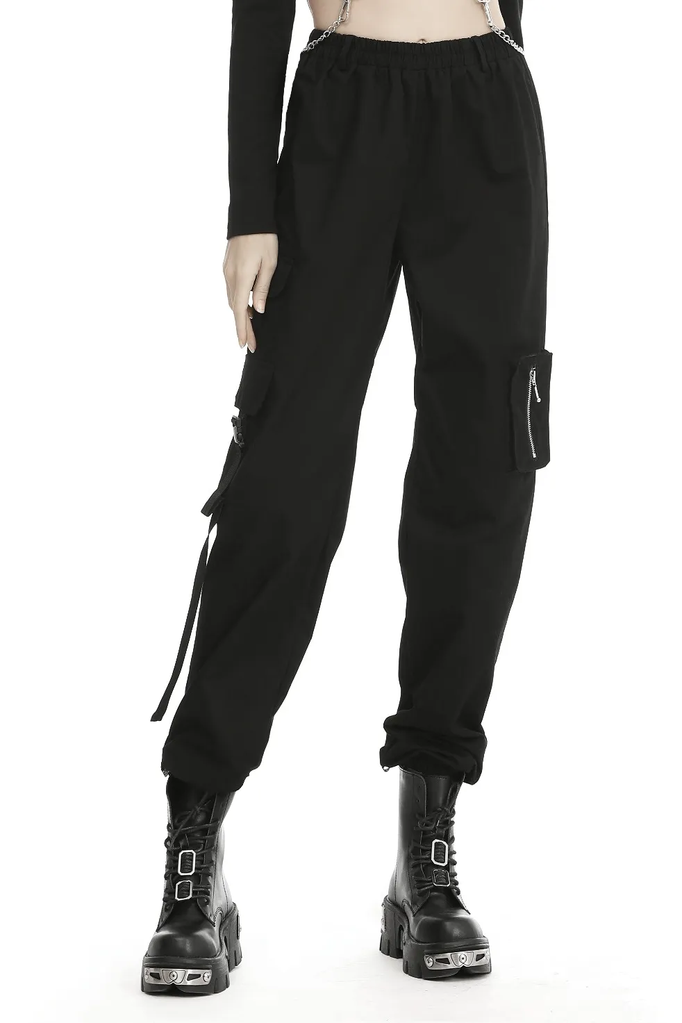 Urban-Style Black Cargo Pants with Spacious Pockets